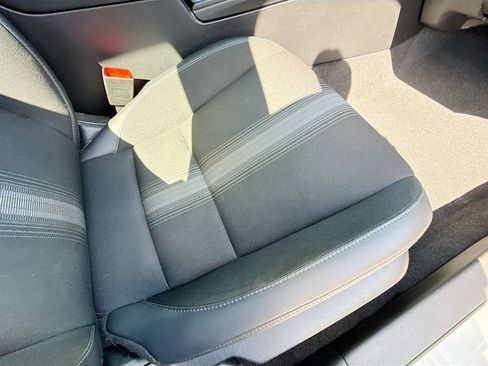 Used 2022 Honda Civic Sport image 32