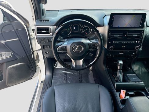 Used 2022 Lexus GX 460 Premium w/ Premium Package AWD/4WD image 24