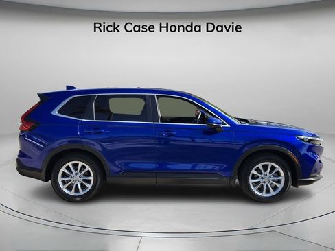 Used 2024 Honda CR-V EX image 3