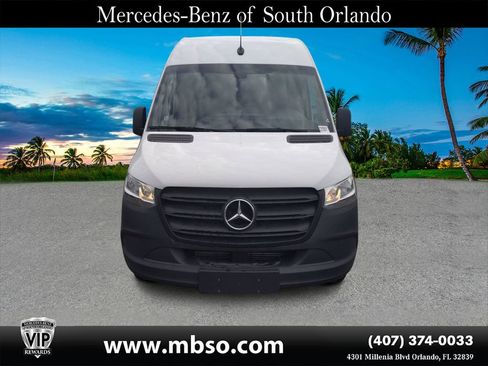 Used 2022 Mercedes-Benz Sprinter 2500 image 6