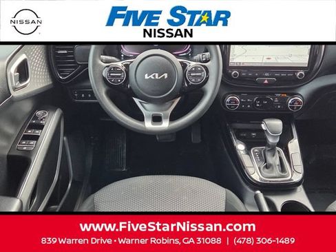 Used 2023 Kia Soul S FWD image 7