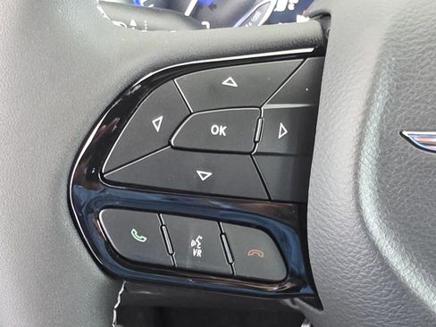 New 2026 Chrysler Pacifica Limited w/ Uconnect Theater Family Group image 38