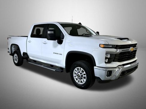 Certified 2025 Chevrolet Silverado 2500 LT w/ Convenience Package AWD/4WD image 4