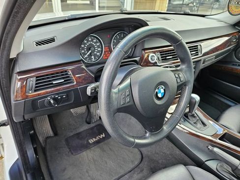 Used 2006 BMW 330i Sedan RWD image 17