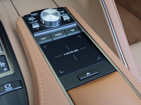 Used 2023 Lexus LC 500 Convertible w/ Touring Package RWD image 30