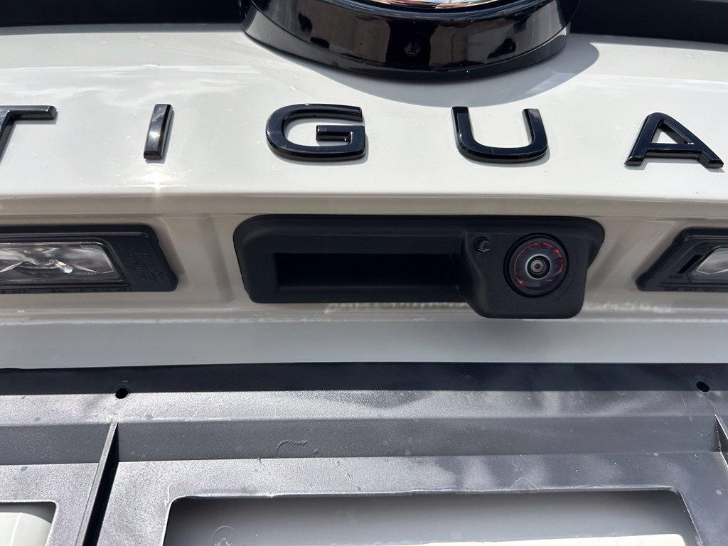 New 2026 Volkswagen Tiguan SE R-Line FWD image 42