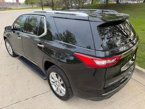 Used 2018 Chevrolet Traverse High Country AWD/4WD image 17