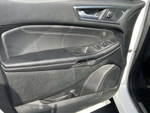 Certified 2024 Ford Edge Titanium w/ Equipment Group 301A AWD/4WD image 18