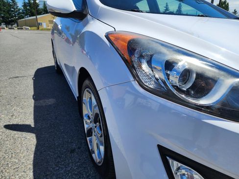 Used 2014 Hyundai Elantra GT w/ Option Group 03 FWD image 33