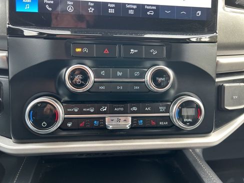 Used 2024 Ford Expedition Max XLT AWD/4WD image 24