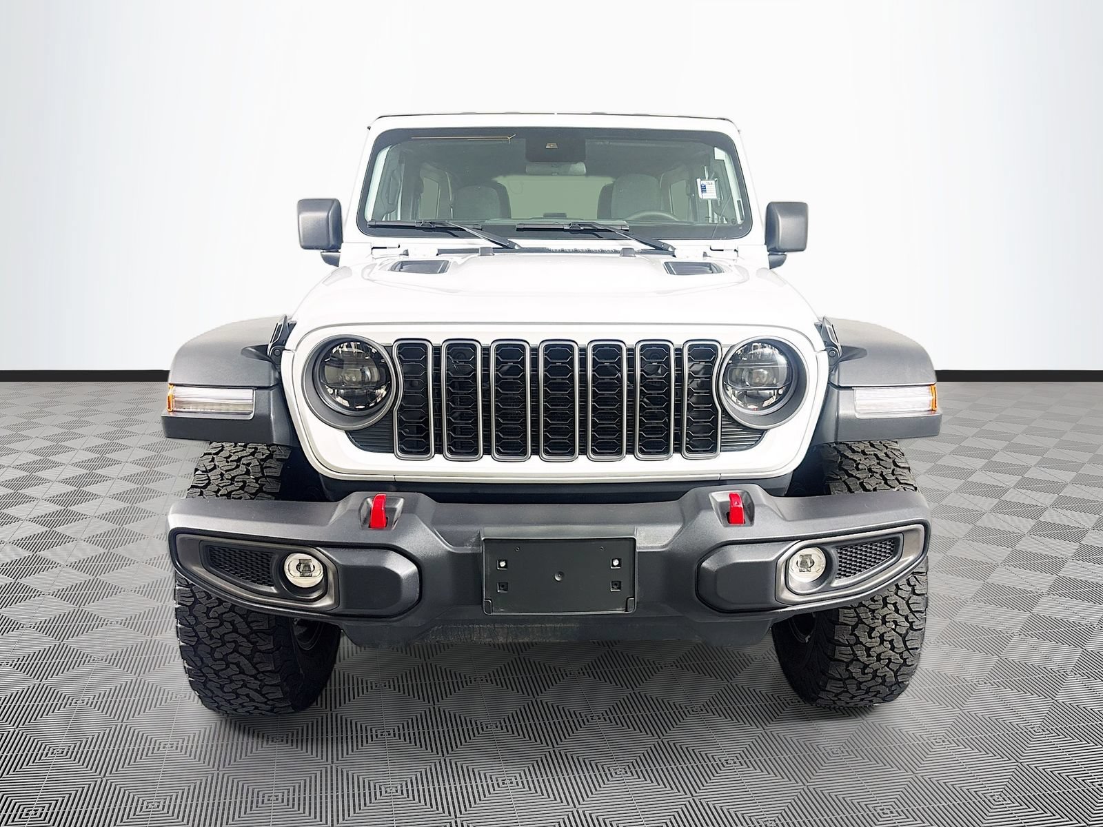 Used 2025 Jeep Wrangler Unlimited Rubicon AWD/4WD image 2