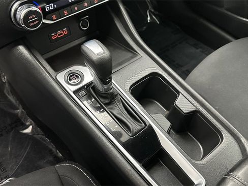 Certified 2021 Nissan Sentra SV image 14