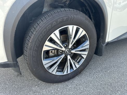 Used 2023 Nissan Rogue SV AWD/4WD image 8
