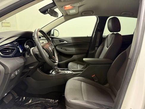 Used 2022 Buick Encore GX Preferred w/ Cold Weather Comfort Package image 12