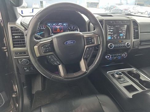 Used 2019 Ford Expedition XLT w/ Equipment Group 202A image 6