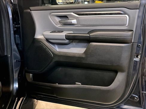 Used 2021 RAM 1500 Big Horn image 12
