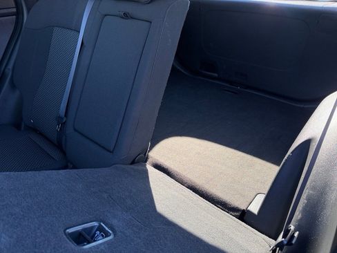 Used 2024 Kia Sportage LX image 11