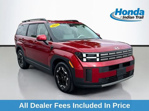 Used 2025 Hyundai Santa Fe SEL FWD image 1