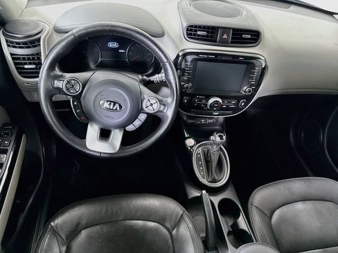 Used 2018 Kia Soul + w/ + Primo LIT Package FWD image 20