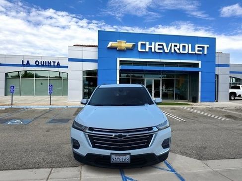 Used 2022 Chevrolet Traverse LT FWD image 3