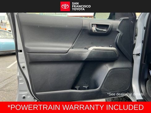 Used 2019 Toyota Tacoma TRD Sport AWD/4WD image 37
