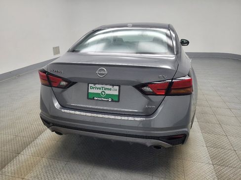 Used 2023 Nissan Altima 2.5 SV w/ SV Premium Package image 7