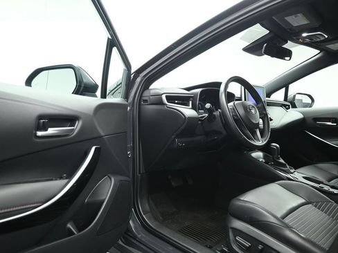 Used 2024 Toyota Corolla XSE FWD image 9