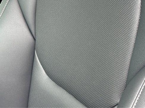 New 2026 Genesis GV70 2.5T AWD/4WD image 8