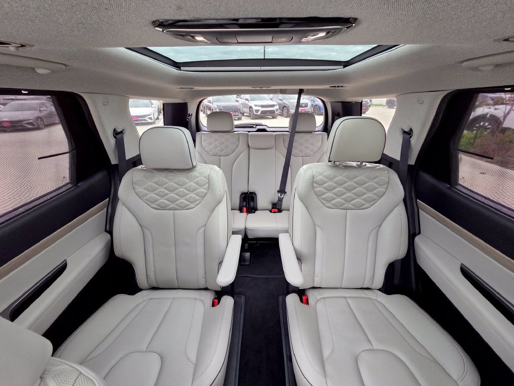 Used 2021 Hyundai Palisade Limited FWD image 19