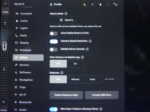 Used 2021 Tesla Model S Plaid image 16