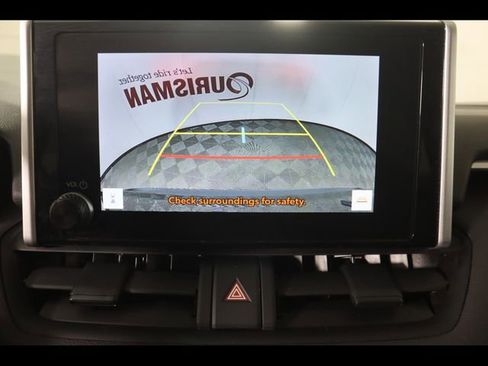 Used 2025 Toyota RAV4 XLE image 27