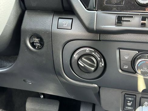 New 2026 Nissan Frontier SV w/ SV Convenience Package image 14