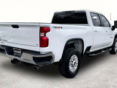 Used 2020 Chevrolet Silverado 2500 LT AWD/4WD image 2