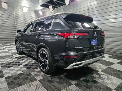 Used 2023 Mitsubishi Outlander SEL image 6