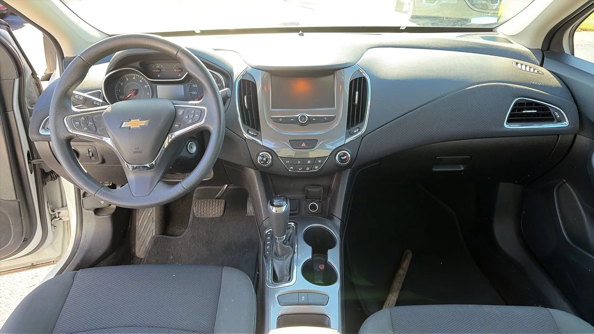 Used 2016 Chevrolet Cruze LT FWD image 15