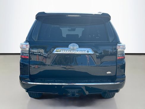 Used 2020 Toyota 4Runner Limited image 4