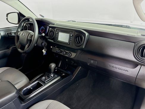 Used 2019 Toyota Tacoma SR w/ SR Convenience Package image 34