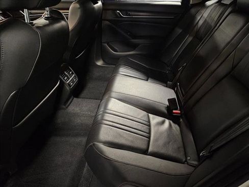 Used 2022 Honda Accord EX-L image 16