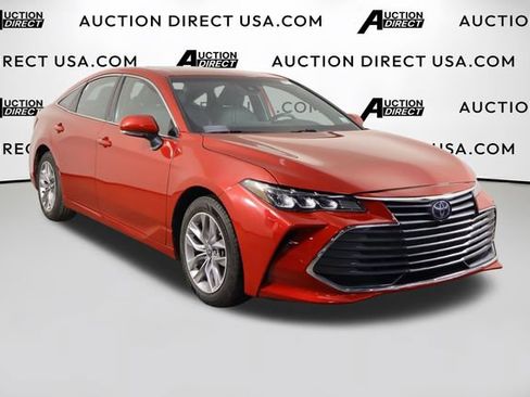 Used 2021 Toyota Avalon XLE w/ Moonroof Package FWD image 40