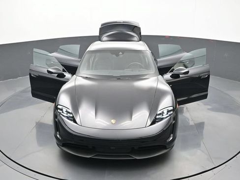 Used 2023 Porsche Taycan w/ Premium Package RWD image 31