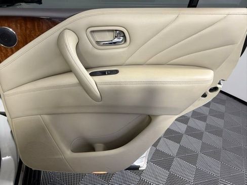 Used 2016 INFINITI QX80 2WD w/ Deluxe Technology Package image 45