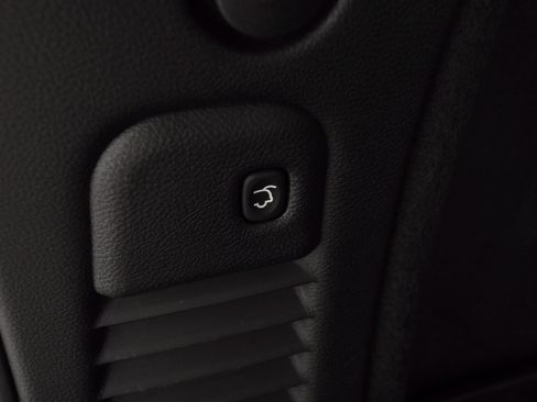 Used 2021 Dodge Durango R/T w/ Blacktop Package image 32