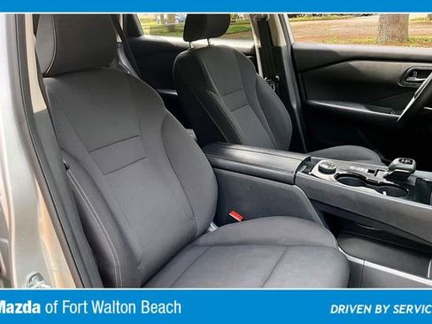 Used 2024 Nissan Rogue S AWD/4WD image 29
