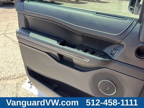 Used 2022 Ford Expedition XLT RWD image 24
