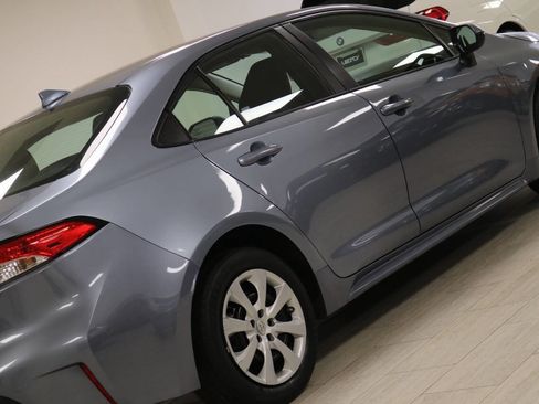Used 2022 Toyota Corolla LE image 85