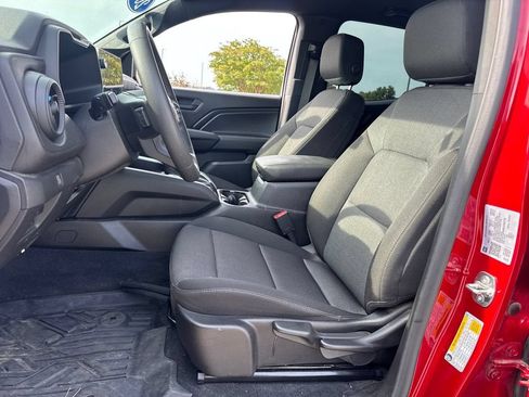 Used 2025 Chevrolet Colorado Trail Boss AWD/4WD image 14