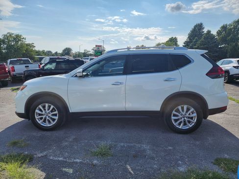 Used 2020 Nissan Rogue SV AWD/4WD image 4