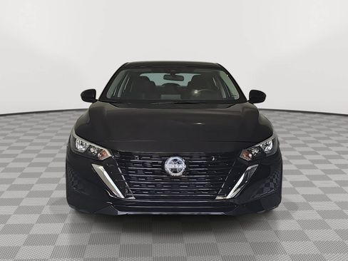 Certified 2025 Nissan Sentra SV FWD image 3
