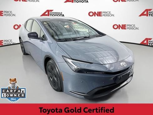 Certified 2025 Toyota Prius LE FWD image 1