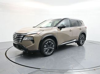 Used 2024 Nissan Rogue Platinum w/ Platinum Premium Package video 3